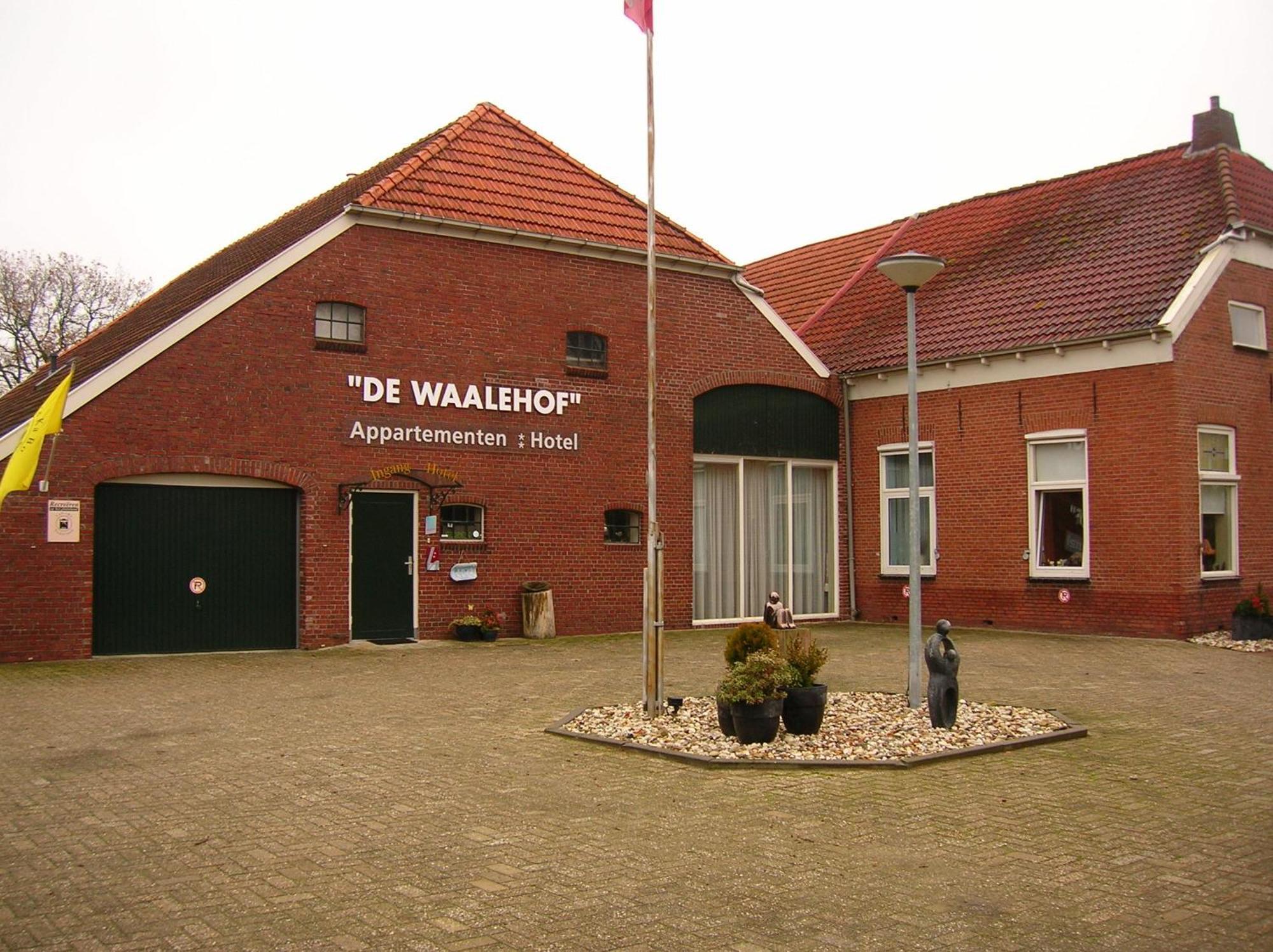 Hotel De Waalehof Jipsinghuizen ภายนอก รูปภาพ